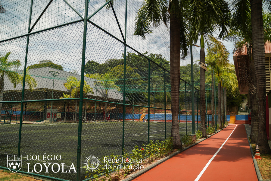 Colégio Loyola  Novos Tempos e Espaços - Colégio Loyola Nossa